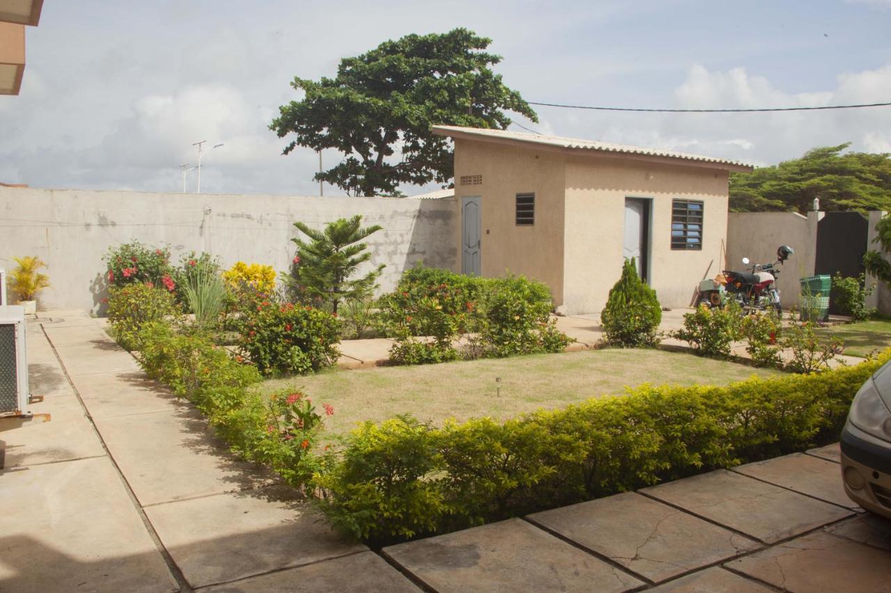 Résidence Le Cador II à Cotonou Extérieur photo